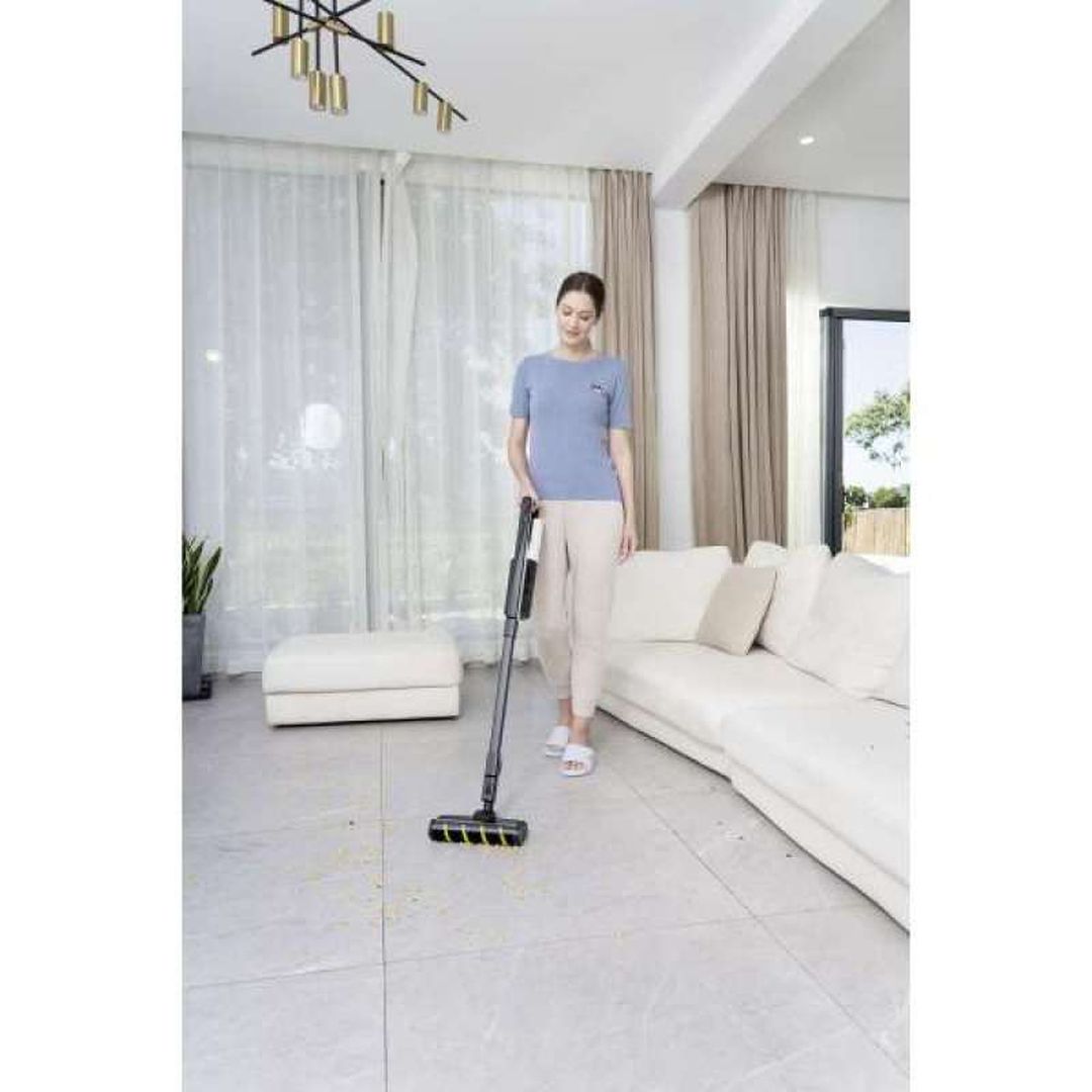 Karcher VC 4s Cordless (White) *SEA Handheld Vacuum Cleaner / Penyedot Debu Baterai Tanpa Kabel white
