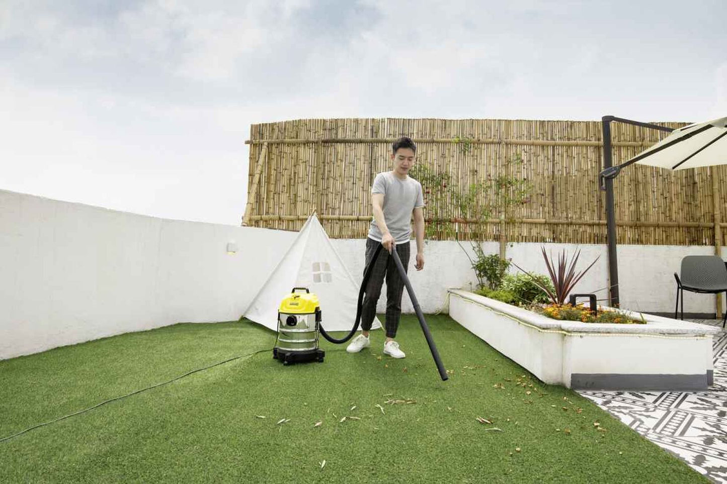 Karcher WD 1S Classic *KAP 1300 Watt Vacuum Cleaner Wet & Dry
